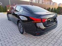 نیسان ئەلتیما